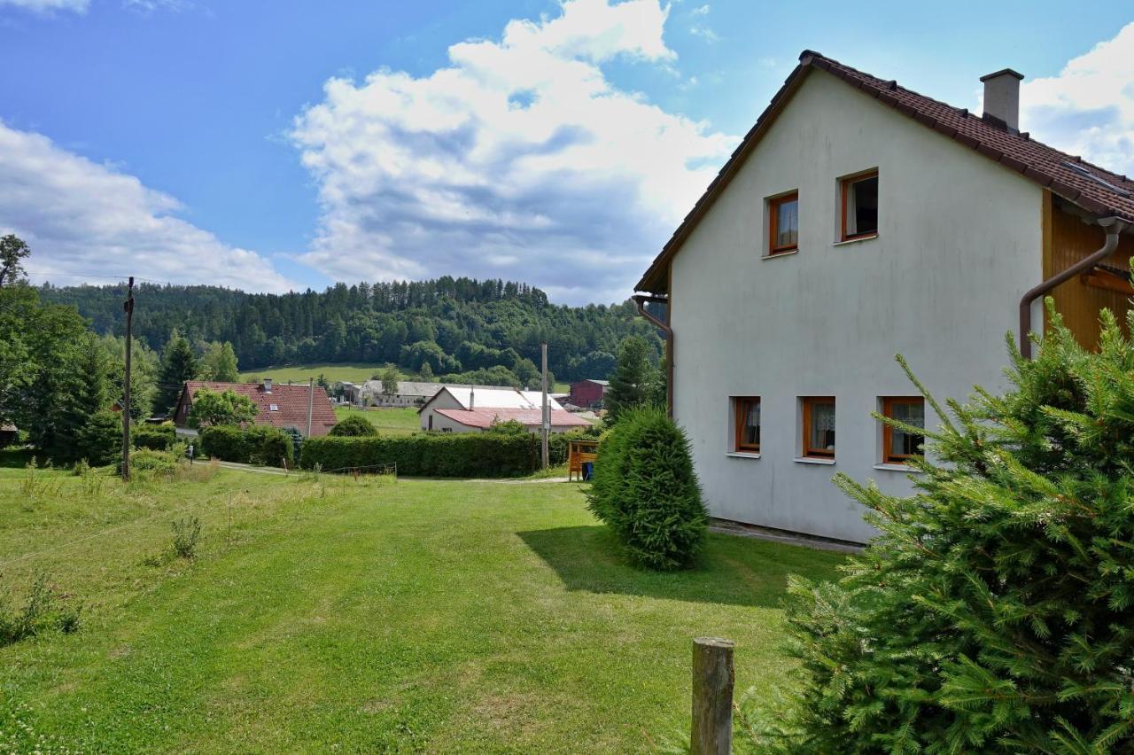 Apartmany Janovice Jivka Bagian luar foto