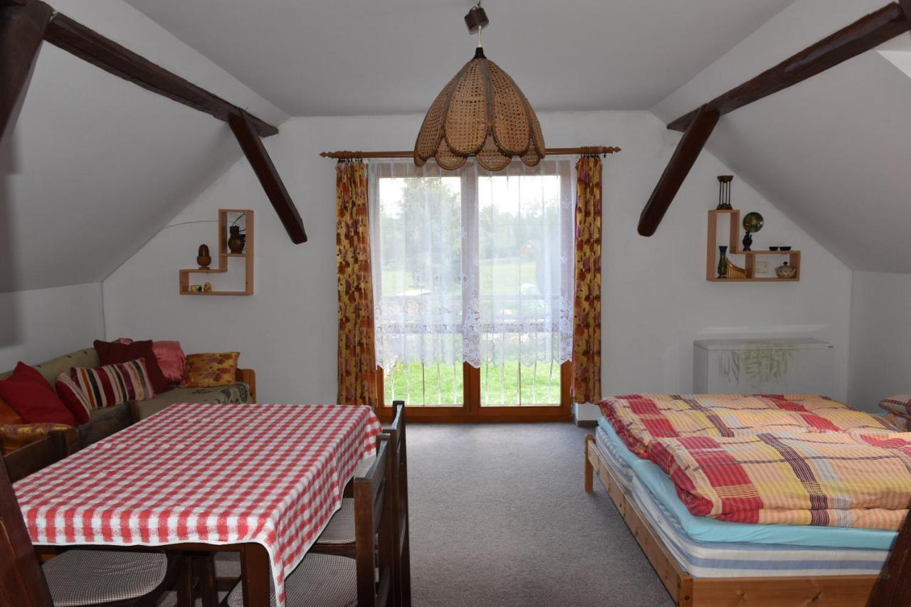 Apartmany Janovice Jivka Bagian luar foto