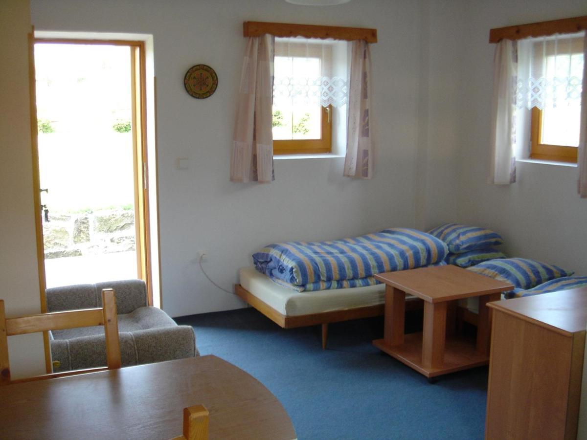Apartmany Janovice Jivka Bagian luar foto